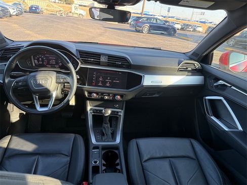 Used 2019 Audi Q3 2.0T Premium image 6