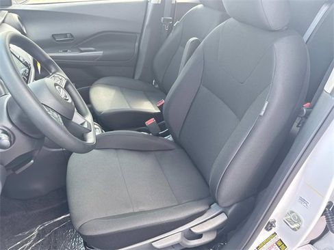 New 2025 Nissan Kicks Play S image 22
