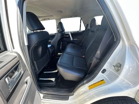 Used 2022 Toyota 4Runner Limited AWD/4WD image 8