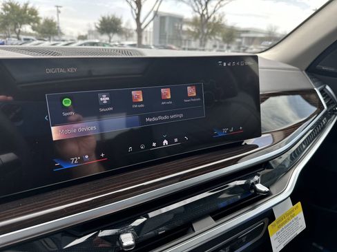 Certified 2025 BMW X7 xDrive40i w/ Premium Package image 26