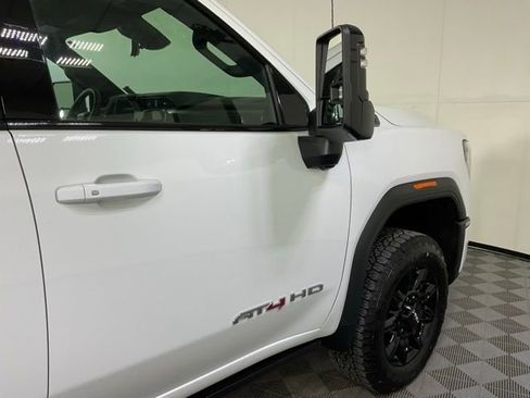 Used 2025 GMC Sierra 3500 AT4 w/ AT4 Premium Plus Package image 9