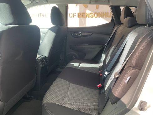 Used 2020 Nissan Rogue Sport SV AWD/4WD image 17