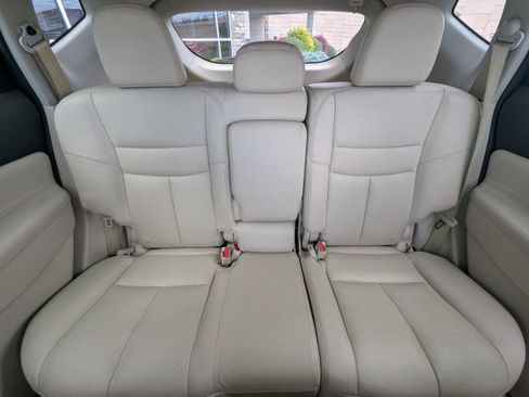 Used 2015 Nissan Murano Platinum w/ Platinum Technology Package AWD/4WD image 24