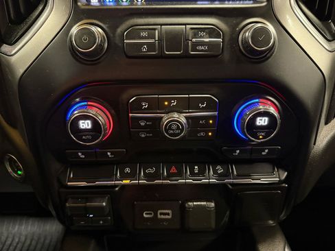 Used 2021 Chevrolet Silverado 1500 RST image 18