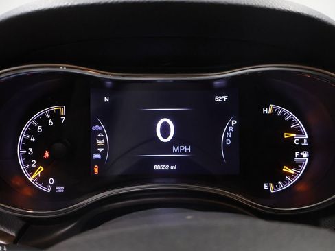 Used 2018 Jeep Grand Cherokee Limited image 43