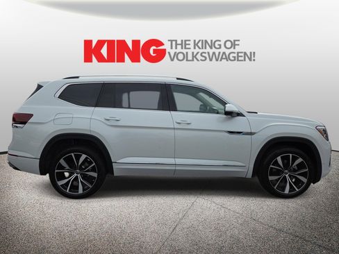 New 2026 Volkswagen Atlas SEL Premium R-Line AWD/4WD image 2