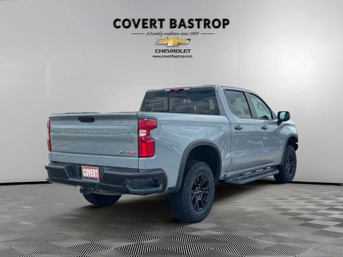 Used 2024 Chevrolet Silverado 1500 ZR2 w/ Technology Package image 5