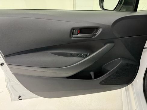 Used 2024 Toyota Corolla LE FWD image 29