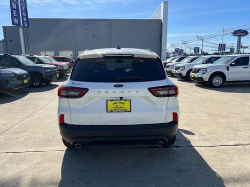 New 2026 Ford Escape ST-Line w/ Tech Pack #1 FWD image 4