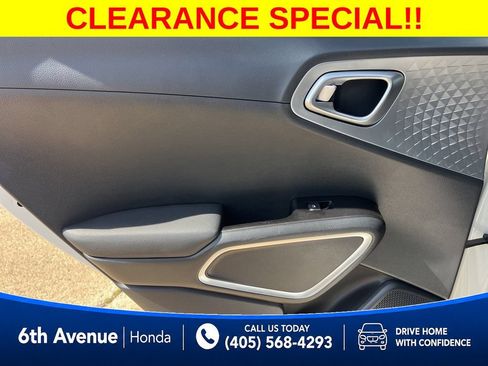 Used 2025 Kia Soul S FWD image 18