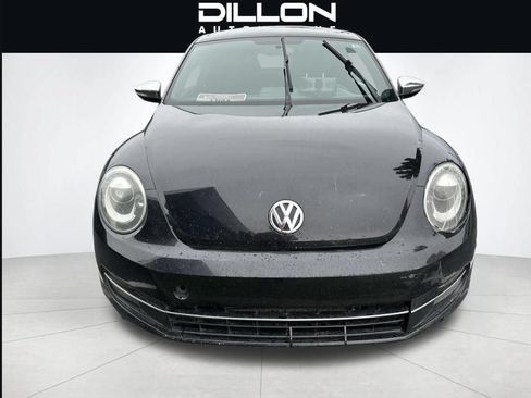 Used 2013 Volkswagen Beetle Turbo FWD image 2