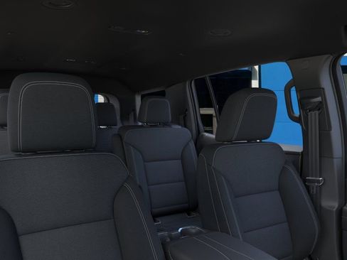 New 2026 Chevrolet Traverse LT w/ Driver Confidence Package FWD image 25