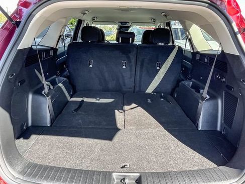 Used 2025 Kia Sorento LX FWD image 27