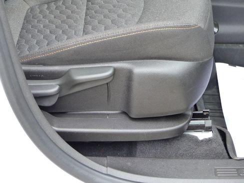 Used 2021 Chevrolet Equinox LT FWD image 41
