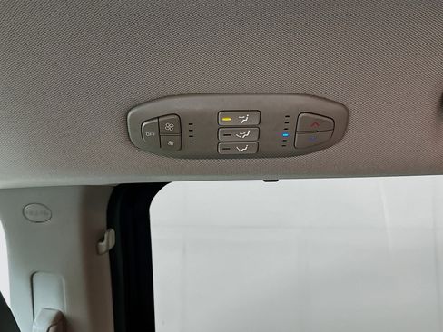 Used 2019 Kia Sedona EX image 26