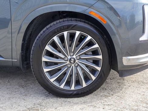 Used 2023 Hyundai Palisade Calligraphy image 28