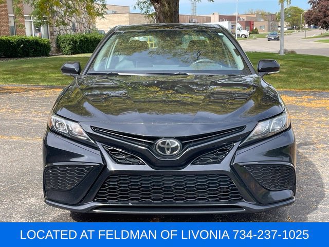Used 2022 Toyota Camry SE FWD image 8