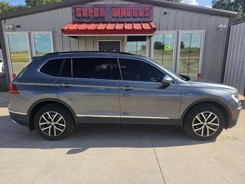 Used 2021 Volkswagen Tiguan S FWD image 6