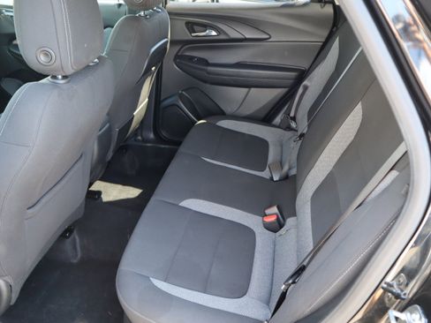Used 2025 Chevrolet TrailBlazer LT AWD/4WD image 31