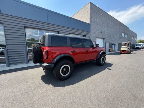 Used 2023 Ford Bronco Badlands w/ Sasquatch Package AWD/4WD image 3