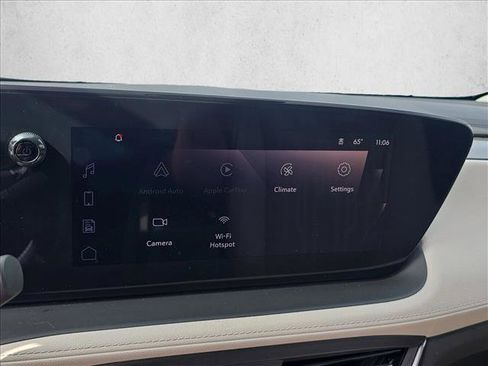 Used 2024 Buick Encore GX Avenir w/ Avenir Technology Package image 11