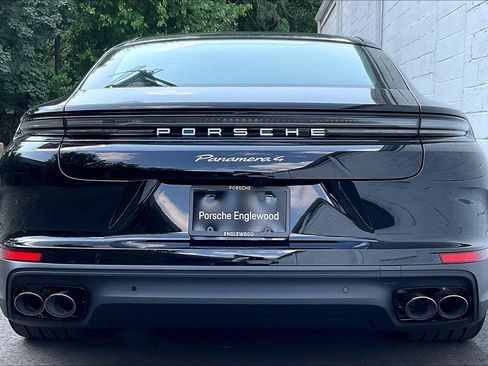 New 2025 Porsche Panamera 4 image 6