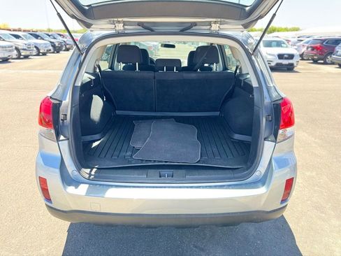 Used 2013 Subaru Outback 2.5i AWD/4WD image 38