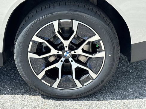 New 2026 BMW X3 xDrive30i w/ Premium Package AWD/4WD image 12