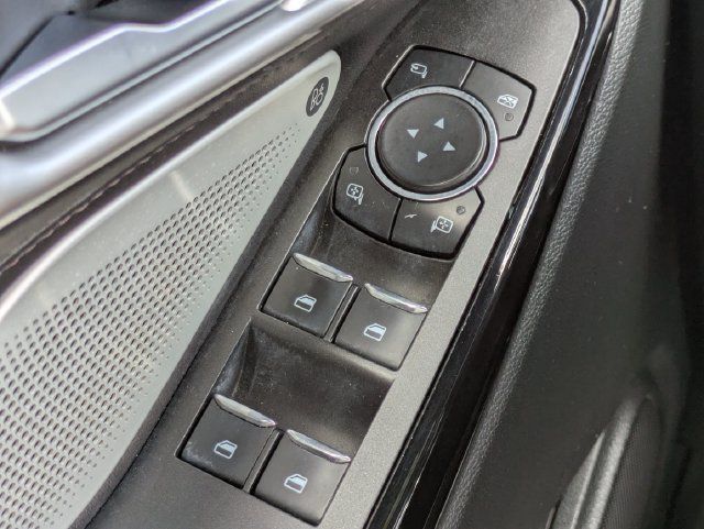 Used 2023 Ford Explorer Platinum w/ Technology Package AWD/4WD image 24