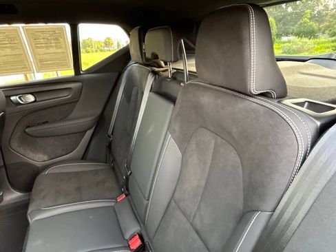Used 2023 Volvo XC40 Recharge Ultimate AWD/4WD image 50