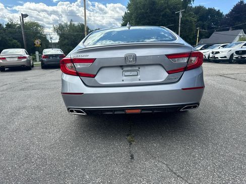 Used 2019 Honda Accord Sport image 8