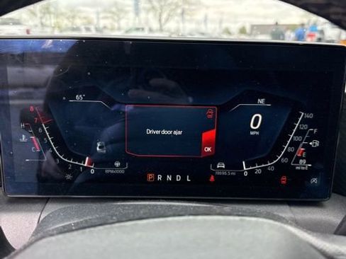 Used 2024 Ford Mustang Coupe image 9