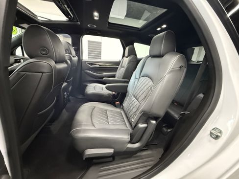 Used 2023 Buick Enclave Avenir w/ Trailering Package, 5000 lbs. AWD/4WD image 26