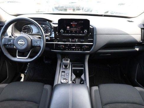 Used 2025 Nissan Pathfinder SV AWD/4WD image 24