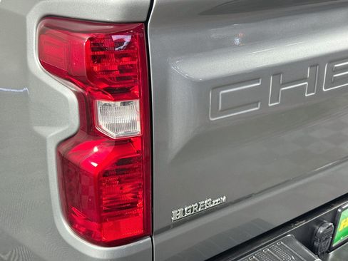 Used 2023 Chevrolet Silverado 1500 W/T w/ Trailering Package AWD/4WD image 32