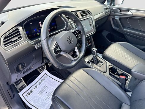 Used 2023 Volkswagen Tiguan SE R-Line FWD image 24