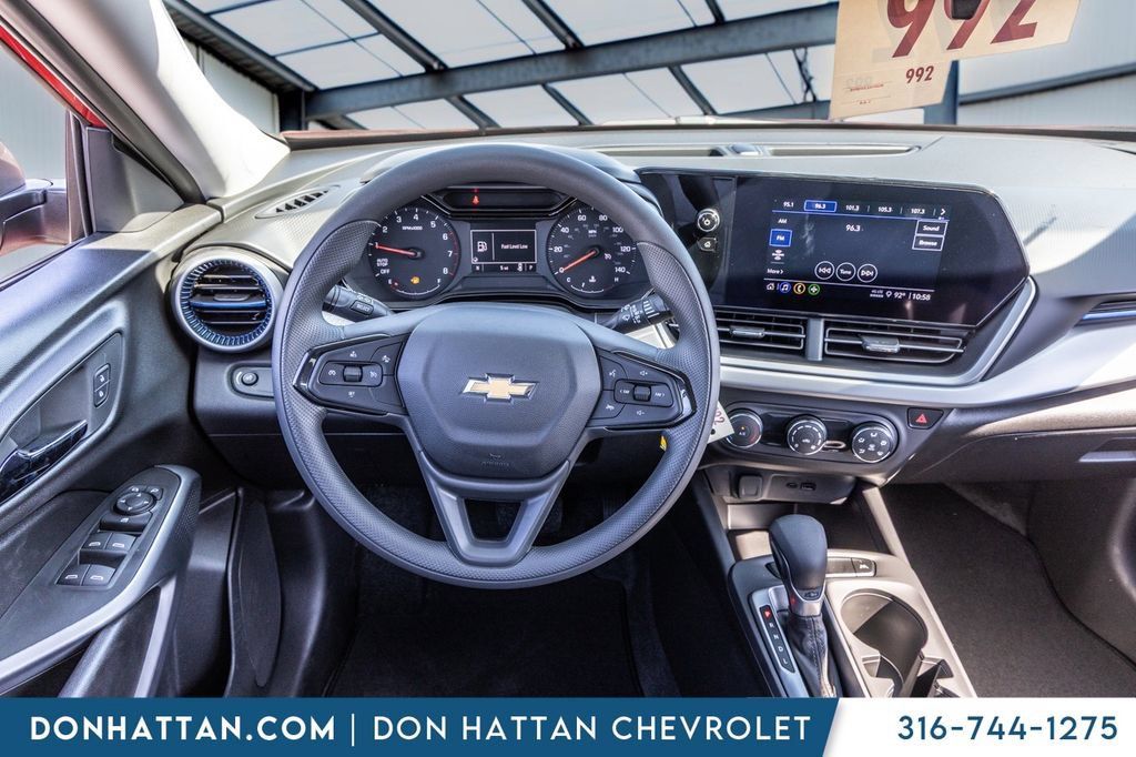 New 2026 Chevrolet Trax LS FWD image 6