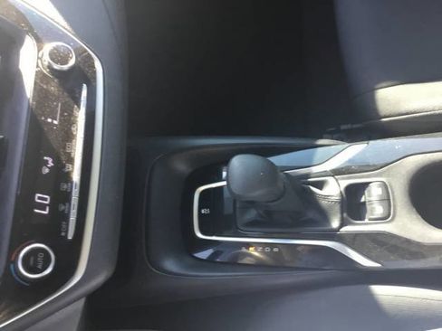 Used 2022 Toyota Corolla LE image 17