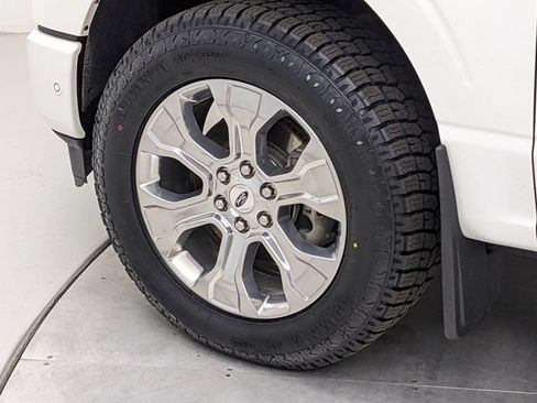 Certified 2023 Ford F150 Platinum w/ FX4 Off-Road Package AWD/4WD image 5