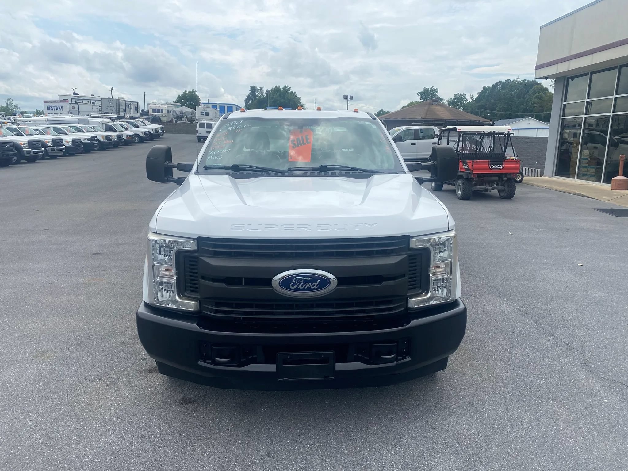 Used 2017 Ford F350 XL RWD image 2
