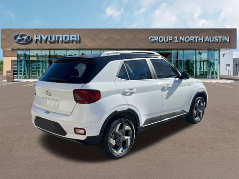 New 2025 Hyundai Venue Limited image 5