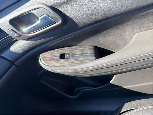 Used 2014 Chevrolet Malibu LT image 22