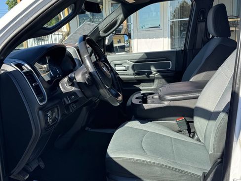 Used 2022 RAM 2500 Big Horn w/ Level A Equipment Group AWD/4WD image 10