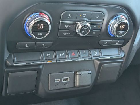 Used 2021 GMC Sierra 1500 Elevation AWD/4WD image 17