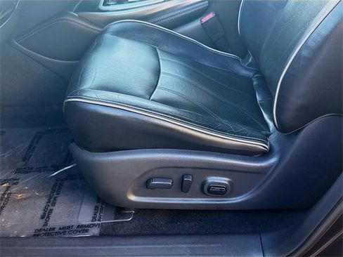 Used 2019 INFINITI QX60 Luxe w/ Essential Package image 19