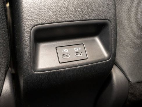 Used 2023 Toyota Corolla LE image 7