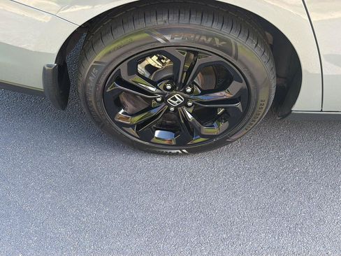 Used 2025 Honda Accord SE image 37