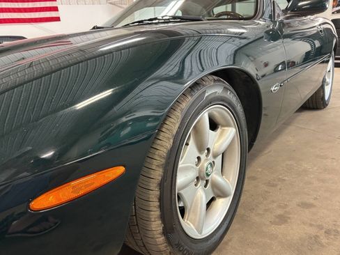 Used 1998 Jaguar XK8 Convertible RWD image 10
