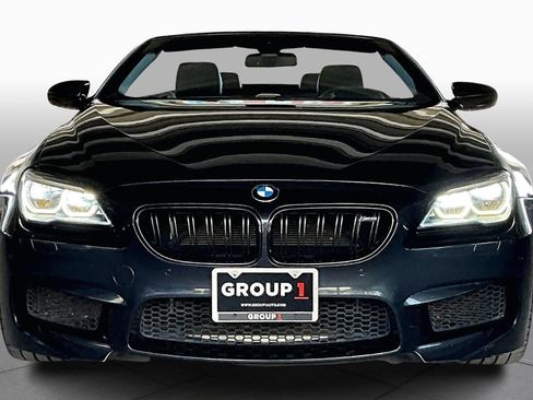 Used 2017 BMW M6 Convertible image 3