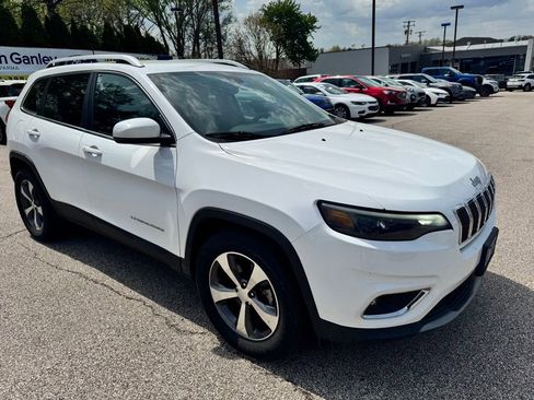 Used 2019 Jeep Cherokee Limited FWD image 7